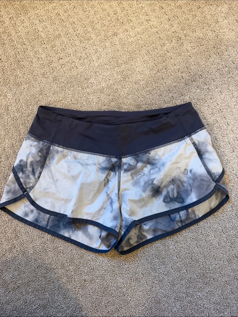 Lululemon Tie-Dye Speed Up 2.5” Performance Running Shorts - Gray/light Gray